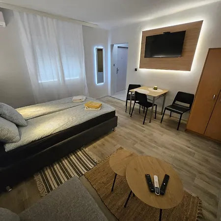 Admiral 2 Апартаменты Валево